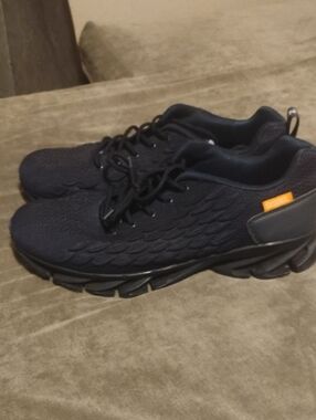 Men's 9.5 SKDOIUL Navy Blue Mesh Athletic Shoes With Scale-like Design